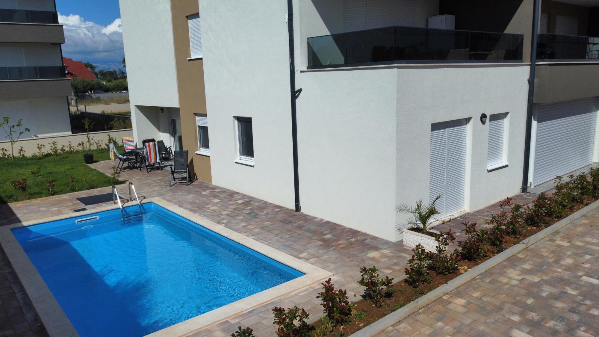 Apartment Relex With Pool & Jacuzzi Privlaka  Exterior photo